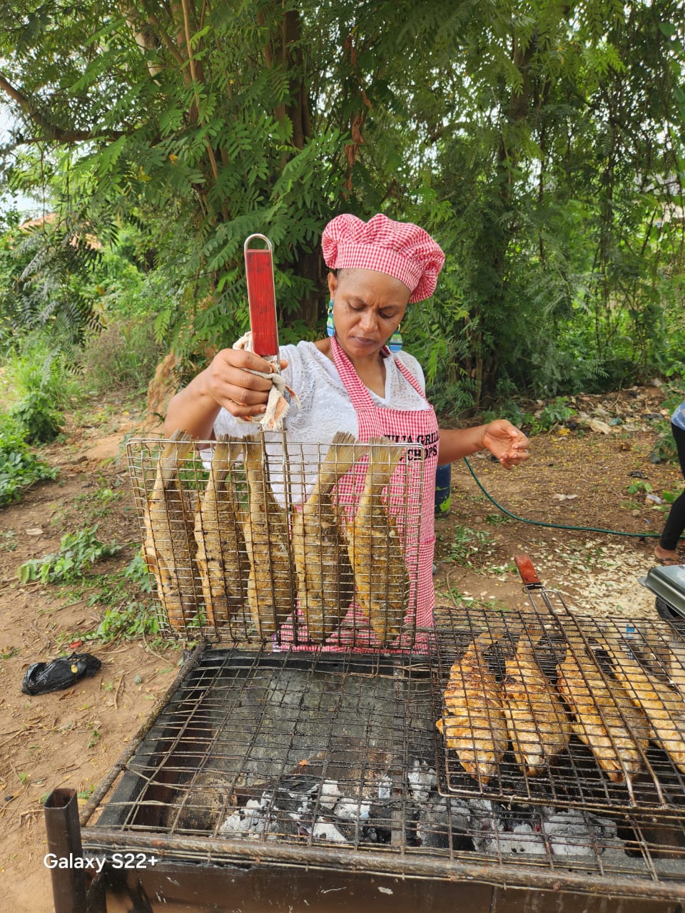 Juliagrills live outdoor barbecue chef at the grill station